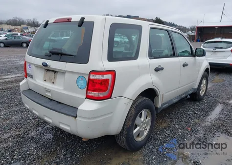 2011 Ford Escape Xls из США, поврежденный, VIN 1FMCU0C76BKB82459